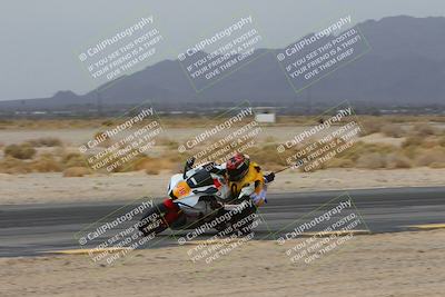 media/Mar-01-2025-Race Pace (Sat) [[ebf7b6e548]]/8-Vested (Turn 4 Inside) 11am/
